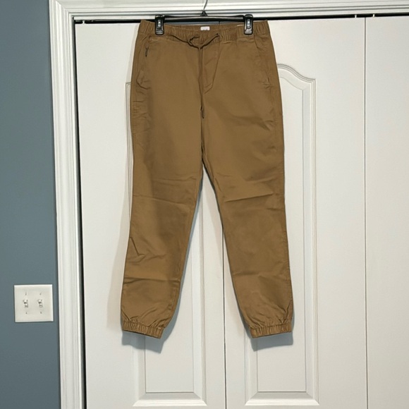 Men’s Gap Essential Joggers Twill Tan new without tags - Picture 1 of 2